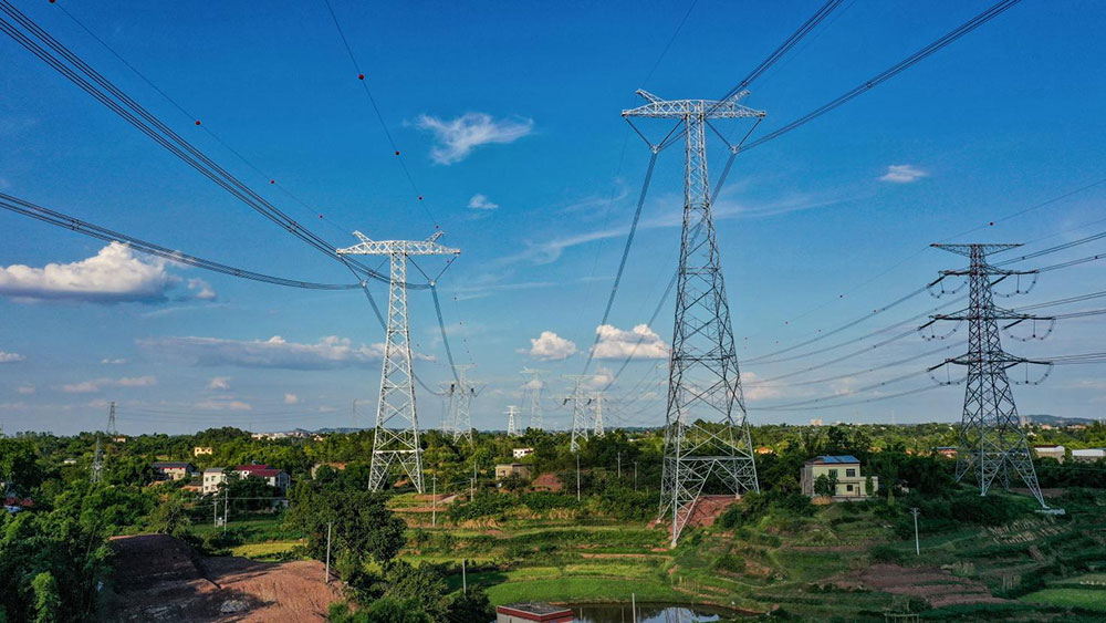 白鶴灘-浙江±800kV特高壓直流輸電線路工程川6標全線貫通