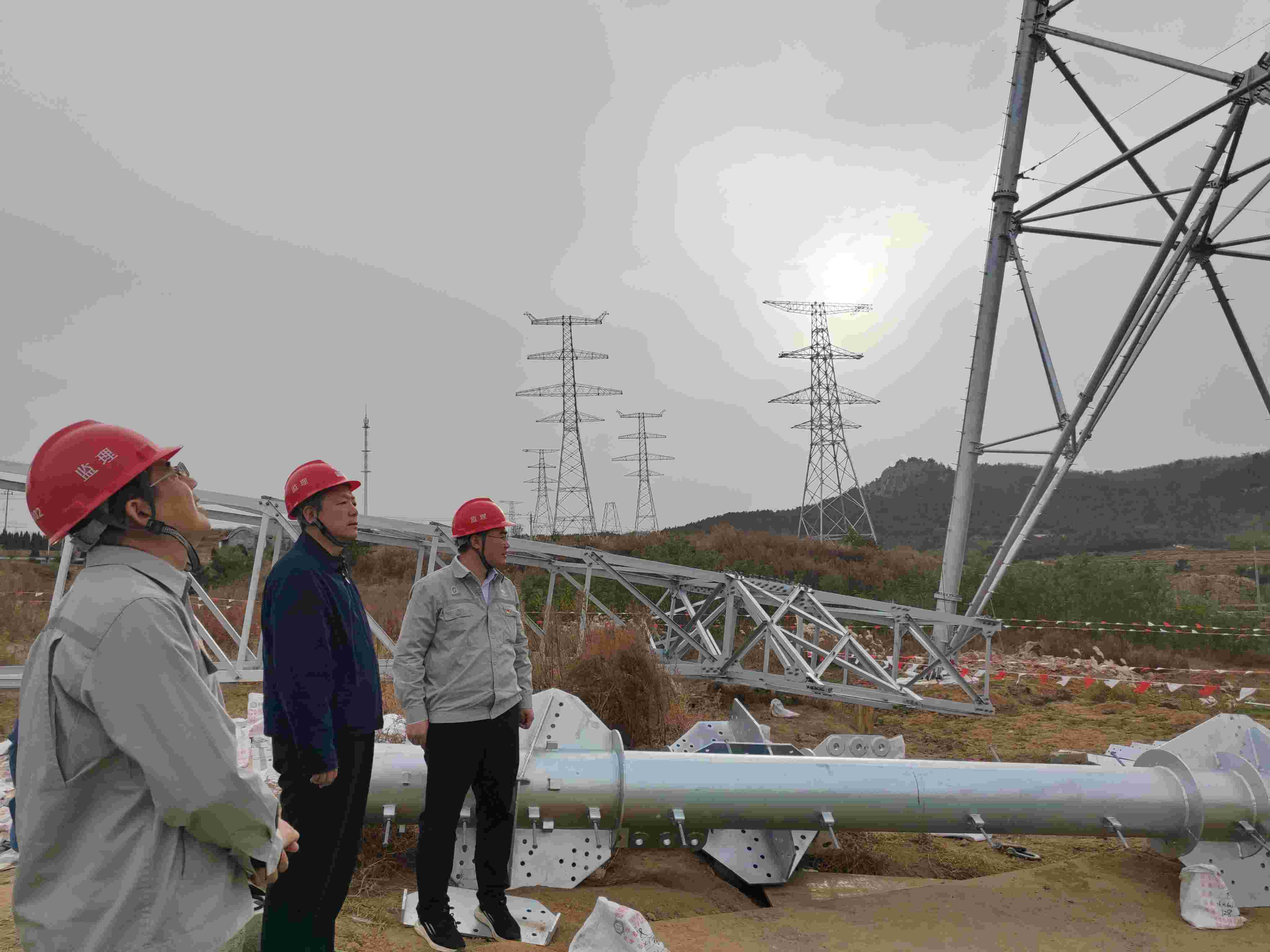 張總到島城(黃埠嶺)500kV線路工程調(diào)研指導(dǎo)工作 張總到島城(黃埠嶺)500kV線路工程調(diào)研指導(dǎo)工作