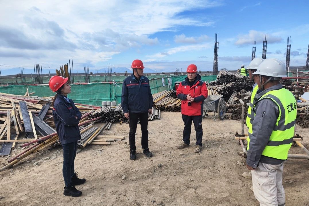 尹展總經(jīng)理到新疆地區(qū)各項(xiàng)目調(diào)研指導(dǎo) 尹展總經(jīng)理到新疆地區(qū)各項(xiàng)目調(diào)研指導(dǎo)