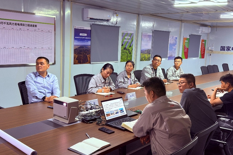 尹展總經(jīng)理到新疆項(xiàng)目調(diào)研指導(dǎo)監(jiān)理工作